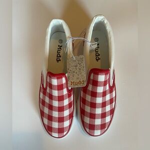 Mudd Poppy‑197L Slip‑On Flats Women’s 7.5 – Red & White Checkered – New WO Box
